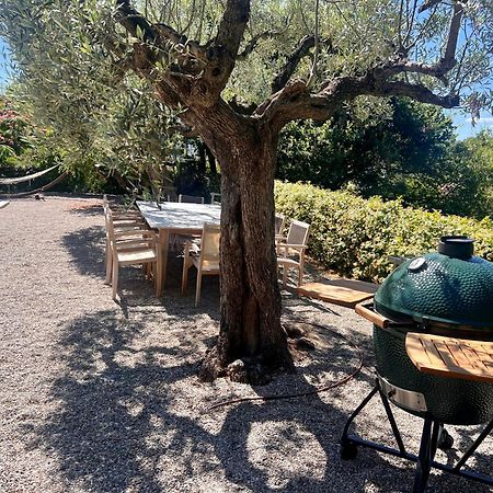 Villa Familiale Avec Vue Imprenable แซ็งต์-ราฟาเอล ภายนอก รูปภาพ