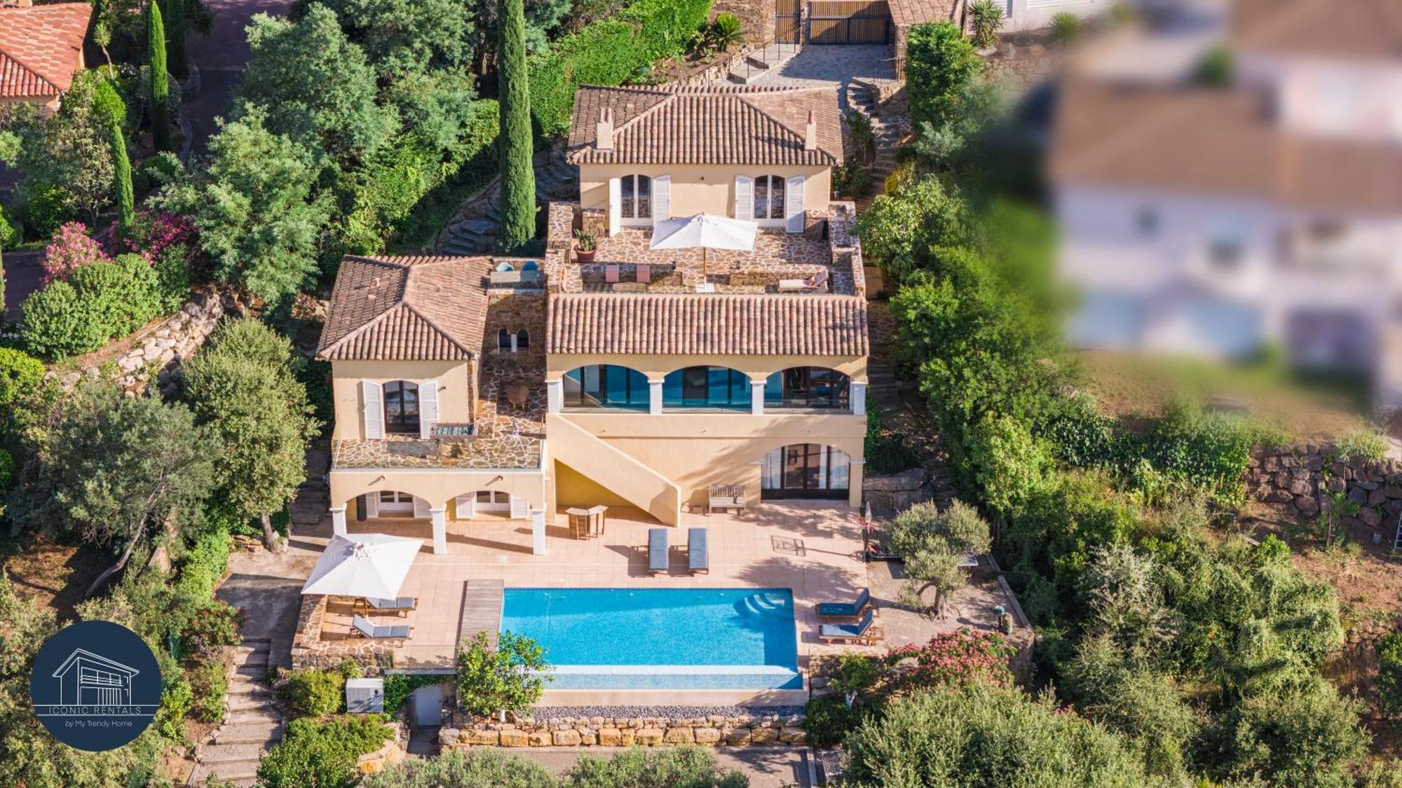 Villa Familiale Avec Vue Imprenable แซ็งต์-ราฟาเอล ภายนอก รูปภาพ