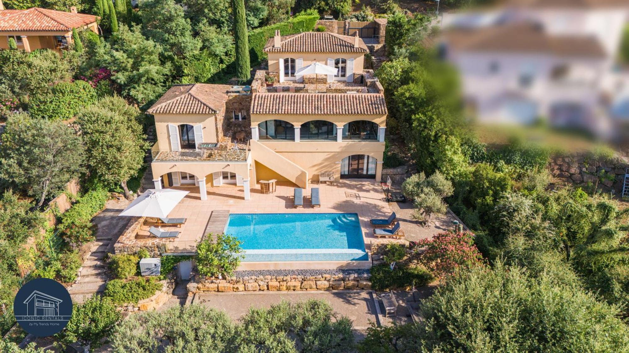 Villa Familiale Avec Vue Imprenable แซ็งต์-ราฟาเอล ภายนอก รูปภาพ